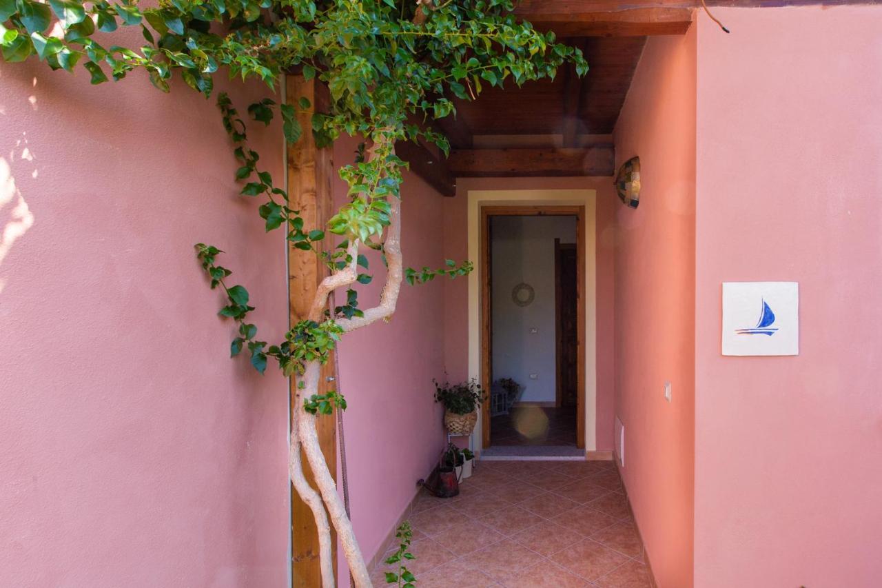 B&B La Vela Chia Exterior photo